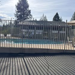 Swiss Holiday Lodge - Pool is size of a children's pool