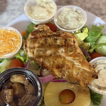Bahama Bobs - Grill Chicken salad - Seafood Near Me - Gulf Shores, Alabama Bahama Bobs - Grill Chicken salad - Seafood Near Me - Gulf Shores, Alabama