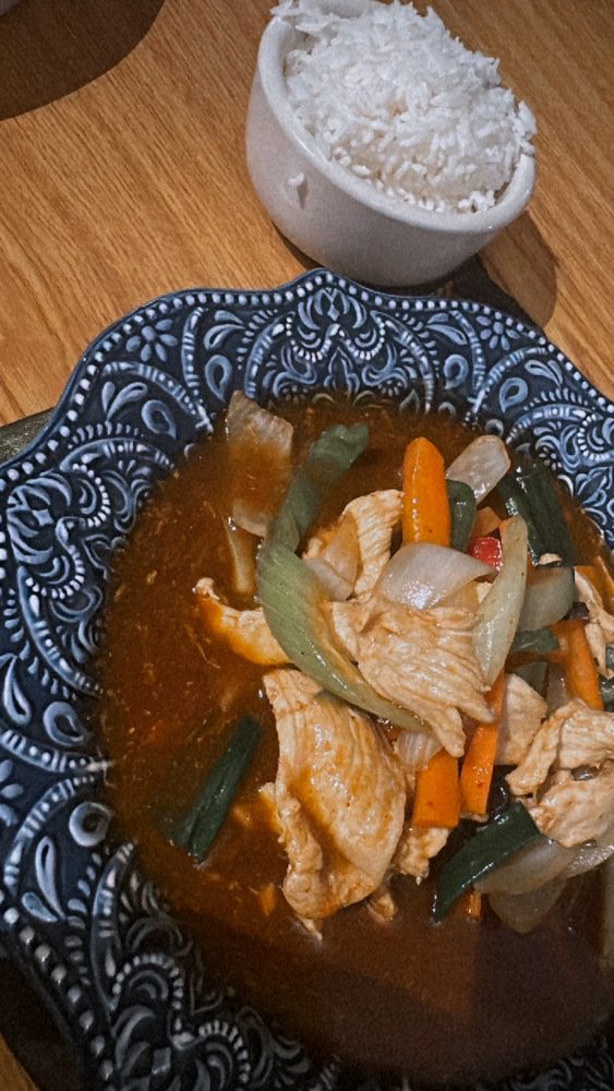 Food from TupTim Thai