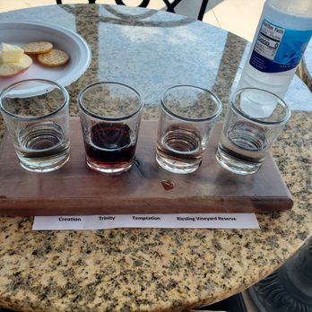 South River Vineyard - Sweet flight - Wineries Near Me - Geneva, Ohio