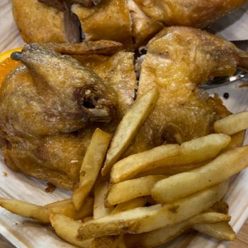 Max's Restaurant - Max's Fried Chicken - Filipino Near Me - Virginia Beach, Virginia