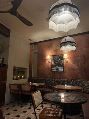 Siti - Southeast Asian by null