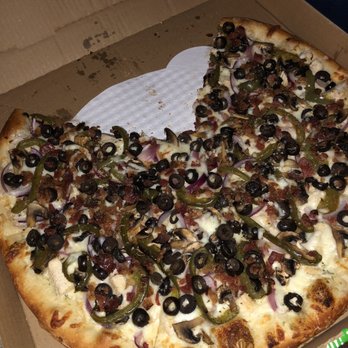 Twisted Pies Pizzeria - The Bianco Supremo Pie was so good , the white sauce just really made this pizza even better ! - Pizza Near Me - Mesa, Arizona