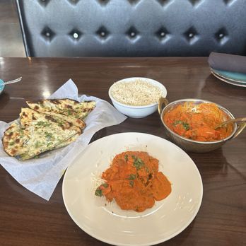 Aroma Indian Grill - Chicken tikka masala with goat cheese, and scallion Nan - Indian Near Me - Upland, California Aroma Indian Grill - Chicken tikka masala with goat cheese, and scallion Nan - Indian Near Me - Upland, California
