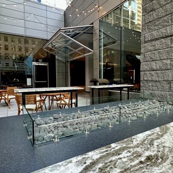 The Fonté Bar - Outdoor terrace with fire table - Coffee & Tea Near Me - Seattle, Washington The Fonté Bar - Outdoor terrace with fire table - Coffee & Tea Near Me - Seattle, Washington