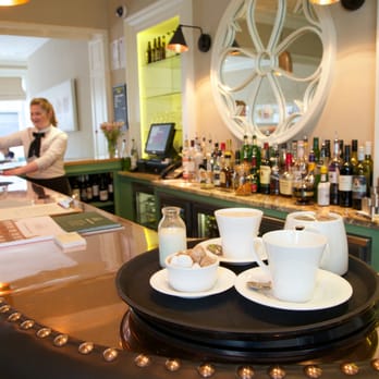 Houndgate Townhouse - The Hound Bar at Houndgate Townhouse - Hotels Near Me - Darlington, DAL