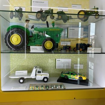 John Deere Pavilion - Historical Tours Near Me - Moline, Illinois