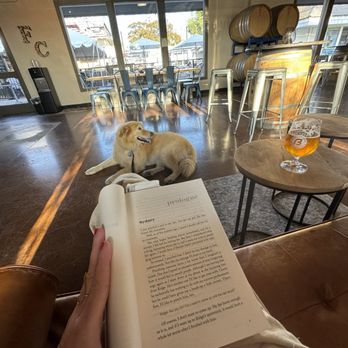 Frisby Cellars - Wine Tasting Room Near Me - Dana Point, California