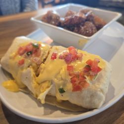 Gilroy's Kitchen + Pub + Patio - Nacho Burrito Meal