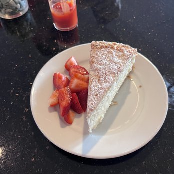 Marriott Columbus OSU - Lemon cake - Hotels Near Me - Columbus, Ohio Marriott Columbus OSU - Lemon cake - Hotels Near Me - Columbus, Ohio