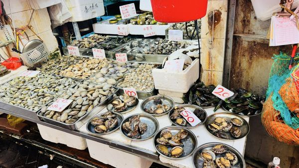 Ap Lei Chau Market and Cooked Food Market by null