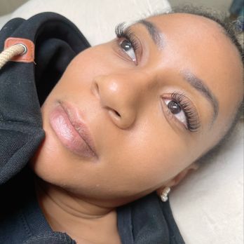 LashedByAna - Natural Classic Set - Eyelash Service Near Me - Bronx, New York