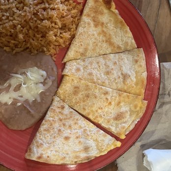 Casa Moreno - Kids meal: quesadilla, rice, beans - Mexican Near Me - Covina, California Casa Moreno - Kids meal: quesadilla, rice, beans - Mexican Near Me - Covina, California