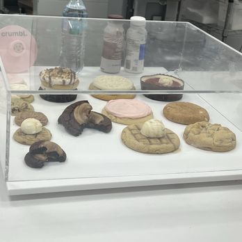 Crumbl - Chelsea - Bakeries Near Me - New York, New York