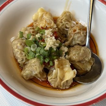 Hunan Gourmet - Red Oil Wonton - Chinese Near Me - Chicago, Illinois Hunan Gourmet - Red Oil Wonton - Chinese Near Me - Chicago, Illinois