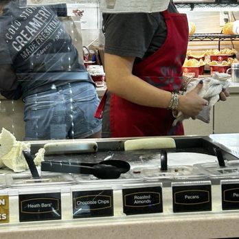 Cold Stone Creamery - Toppings. - Ice Cream & Frozen Yogurt Near Me - Fresno, California