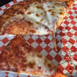 CHEESE PIZZA absolutely Amazing  every bite is bomb