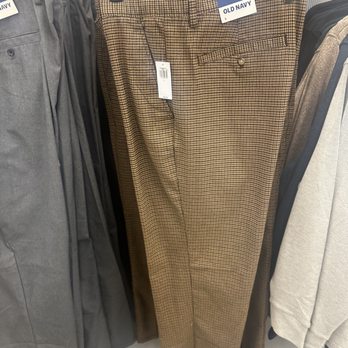 Old Navy - Men's Clothing Near Me - San Mateo, California Old Navy - Men's Clothing Near Me - San Mateo, California