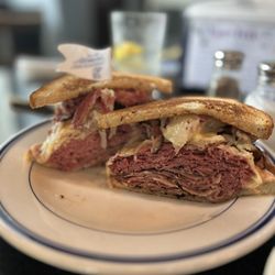 Attman's Deli Harbor Point - Charm City Reuben PSTRMI