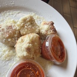 Awesome garlic knots!!! Awesome garlic knots!!!