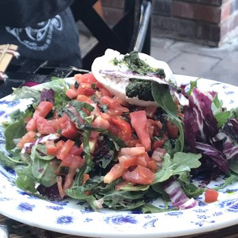 Thario's Kitchen - One of the very nice, very fresh salads. - Pizza Near Me - Carpinteria, California