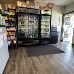Cajon Pass Deli - Drinks and chips