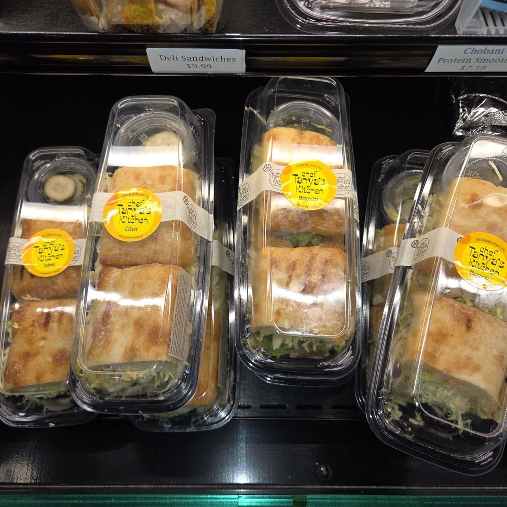 Agua Caliente Fuel - Chef Tanya, VEGANS- you have to try.  Absolutely fantastic   .    Her restaurants are amazing too. - Gas Stations Near Me - Rancho Mirage, California