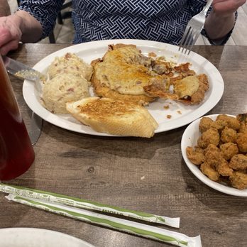Boo Ray’s - Chicken fried steak dinner - Cajun/Creole Near Me - Crowley, Texas