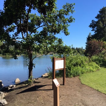 Drake Park and Mirror Pond - Parks Near Me - Bend, Oregon