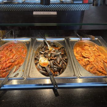 Supreme Crab Seafood Buffet - Cajun/Creole Near Me - San Francisco, California