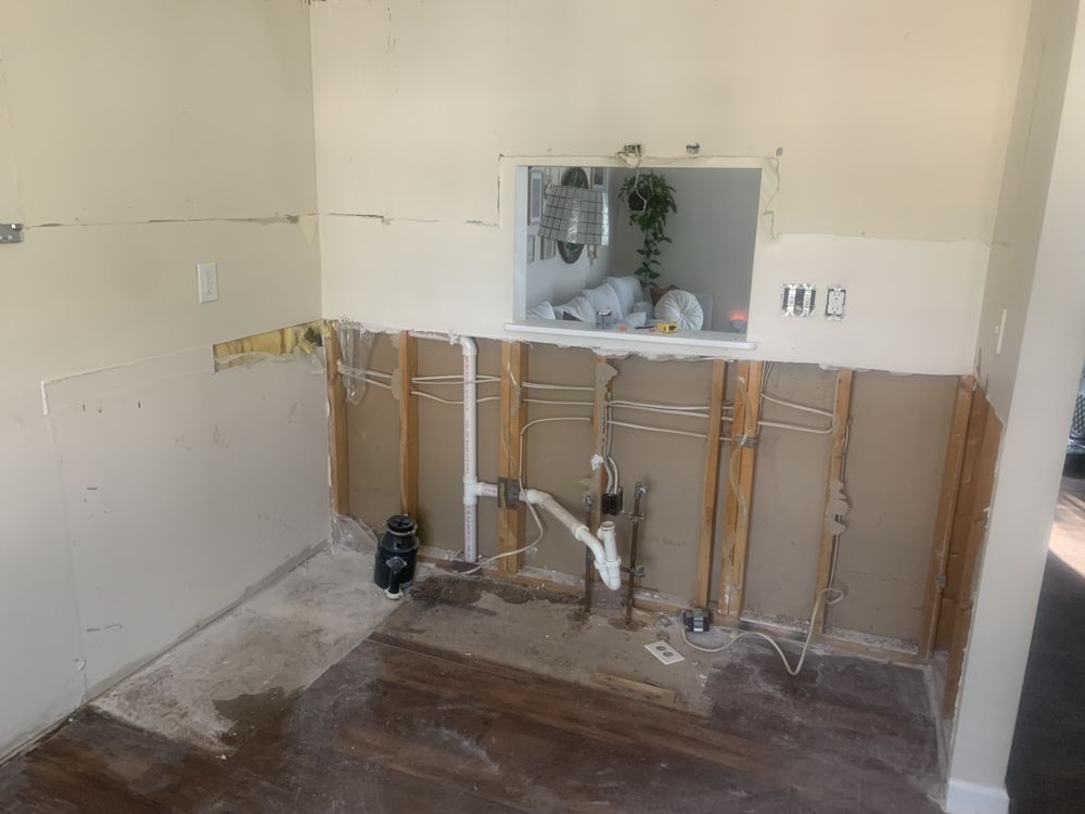 Slide of Top Authority Renovations and Maintenance