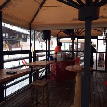 Le Rouge Restaurant & Après-Ski - Dj's playing - Wine Bars Near Me - Verbier, VS