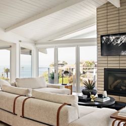 So Cal Low Voltage - Emerald Bay home with a Frame Tv that always has surf art on it when not in use.