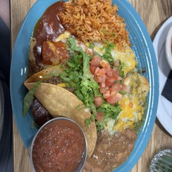 Flying Tortilla Restaurant - Combo plate  Delicious - Diners Near Me - Santa Fe, New Mexico