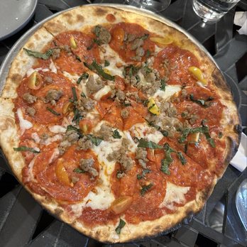 Opolo Vineyards - Rick's pizza - Wineries Near Me - Paso Robles, California Opolo Vineyards - Rick's pizza - Wineries Near Me - Paso Robles, California