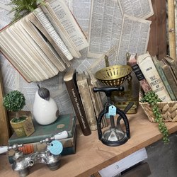 Antiques, vintage, decor