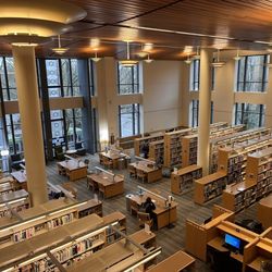 Eugene Public Library - Shelves.