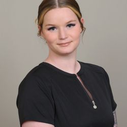 Advanced Dermatology and Cosmetic Surgery - Savannah Ross, Clinical Aesthetician