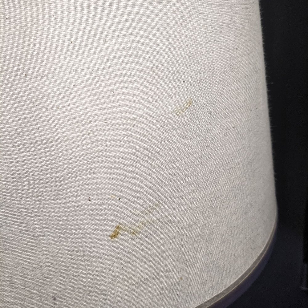 La Quinta by Wyndham Austin - Cedar Park - Unknown substance on corner lamp. - Hotels Near Me - Cedar Park, Texas