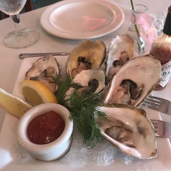 Duc's Bistro - French Near Me - Honolulu, Hawaii Duc's Bistro - French Near Me - Honolulu, Hawaii