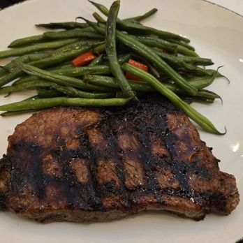 Harry & Izzy's - NY strip w/beans (Lunch portion) - Steakhouses Near Me - Indianapolis, Indiana