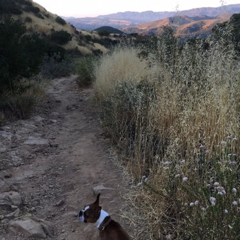 China Flats - Hiking Near Me - Oak Park, California