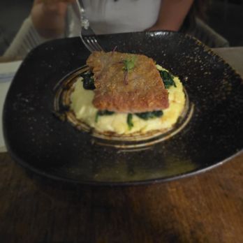 Herringbone Waikiki - Potato Crusted Tuna - Seafood Near Me - Honolulu, Hawaii