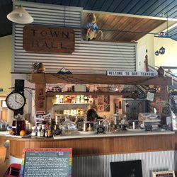 Town Hall Cafe - Great counter food
