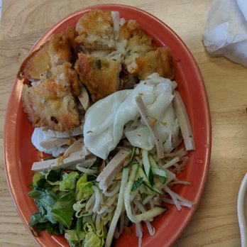 Mong Thu Cafe - Banh Uot Cha Lua - Vietnamese Near Me - San Francisco, California