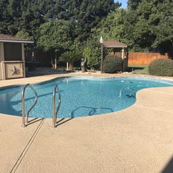 North Valley Pool Services - Clean areas