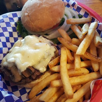 Buffalo Bar & Grill - Mushroom Swiss burger - American Near Me - Payson, Arizona