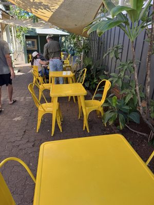 VIDA by Sip Me Maui by null