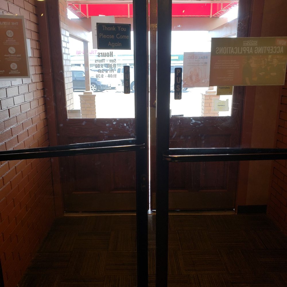 Sizzler - Dirty front door - Seafood Near Me - Albany, Oregon Sizzler - Dirty front door - Seafood Near Me - Albany, Oregon