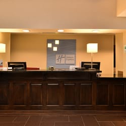 Holiday Inn Express & Suites St Marys